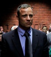 Ξανά στο εδώλιο ο Πιστόριους για δολοφονία