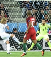 Ισόπαλη 1-1 με τους Ισλανδούς η Πορτογαλία