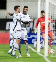 Ο ΠΑΟΚ επέστρεψε στις νίκες 3-1 την Καλλονή
