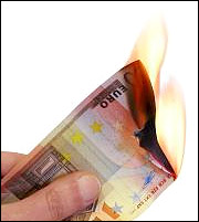 Lynn: Το ευρώ είναι ήδη νόμισμα… ζόμπι