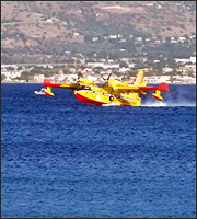 Αναγκαστική προσγείωση Καναντέρ που επιχειρούσε στη Νεάπολη