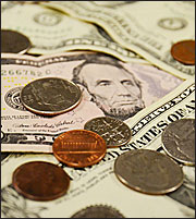 Dollar General: Προσφορά $8,95 δισ. για Family Dollar