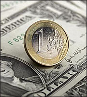 Από το χαμηλό 12 ετών ανακάμπτει το ευρώ
