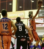 Ο Φάρος Κερατσινίου απέκλεισε τον ΠΑΟΚ και προκρίθηκε στον τελικό