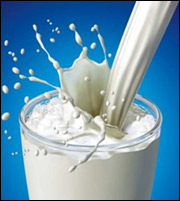 Νέα πρόταση για το γάλα από την κυβέρνηση