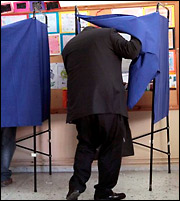 Μικρή η ροή των εκλογέων στην Περιφέρεια Πελοποννήσου