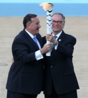 H φλόγα των Ολυμπιακών αγώνων ξεκίνησε το ταξίδι της