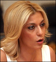 Βαριές κουβέντες για Χαρδούβελη για ΕΝΦΙΑ από Αννα Καραμανλή