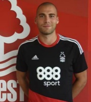 Ο Ολυμπιακός δάνεισε για έναν χρόνο τον Κασάμι στη Νότιγχαμ Φόρεστ