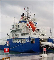 Μπαίνουν συστήματα εισροών-εκροών και GPS στα πλοία εφοδιασμού