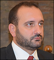 Κόλλιας (ΟΕΕ): Η αύξηση εισφορών αποτελεί κεφαλικό φόρο