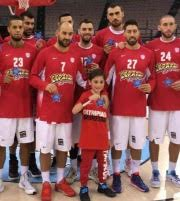 O Oλυμπιακός έκανε πραγματικότητα την ευχή του μικρού Νίκου Βατικιώτη