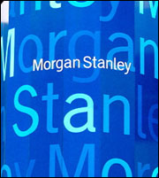 «Κρατήστε τα ελληνικά ομόλογα» λέει η Morgan Stanley