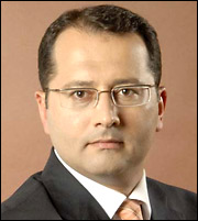 Εκτός κυβέρνησης ο Γ. Στύλιος μετά το επεισόδιο με την Κανέλλη