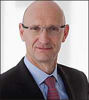 Τιμ Χότζες: Το νέο αφεντικό της Deutsche Telekom