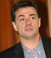 Άνω κάτω και πάλι το ποδόσφαιρο για τον... επιδιαιτητή