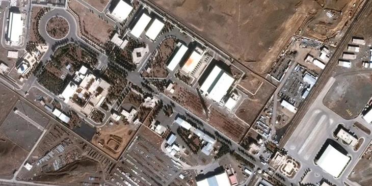 Χτυπήματα σε πυρηνικές εγκαταστάσεις καταγγέλλει το Ιράν