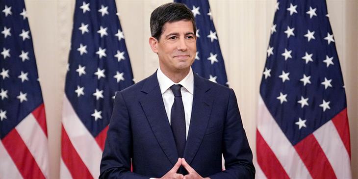Γουόρς: O κόσμος βιώνει μια παγκόσμια αύξηση επενδύσεων