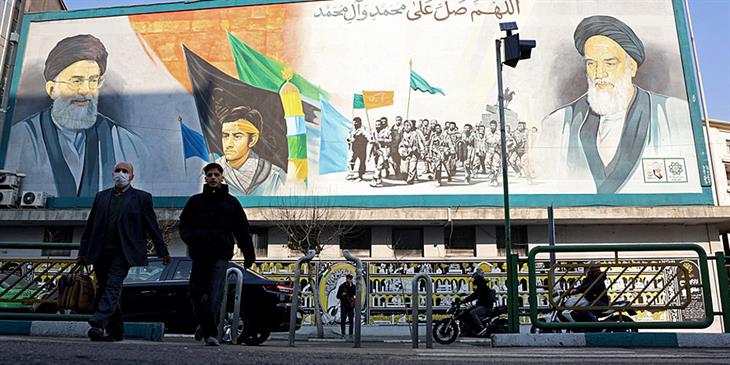 Reuters: Οι ένοπλες δυνάμεις των ΗΠΑ προετοιμάζονται για επιχειρήσεις στο Ιράν