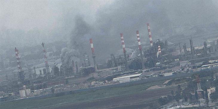Χτυπήθηκε από πύραυλο το διυλιστήριο πετρελαίου στην Χάιφα