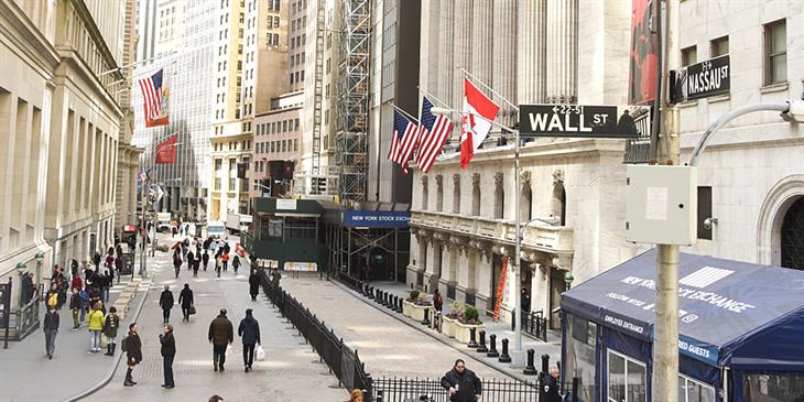 Wall Street: Οι επενδυτές αγοράζουν τα πάντα εκτός από μετοχές... τεχνολογίας