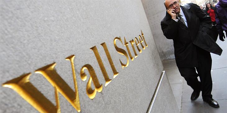 Ο Πάουελ έδωσε φτερά στη Wall Street