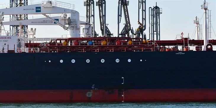 Τέσσερις νεκροί, 20 αγνοούμενοι στο ελληνόκτητο πλοίο που βυθίστηκε στην Ερυθρά