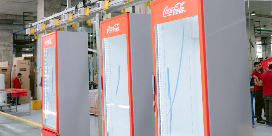 Frigoglass: Πρώτο επαγγελματικό ψυγείο από τη νέα γραμμή παραγωγής στην Αίγυπτο