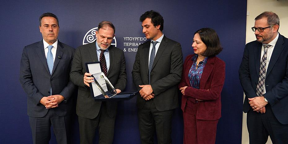 Επεσαν οι υπογραφές για την άδεια της Energean στον Πρίνο, τα επόμενα βήματα