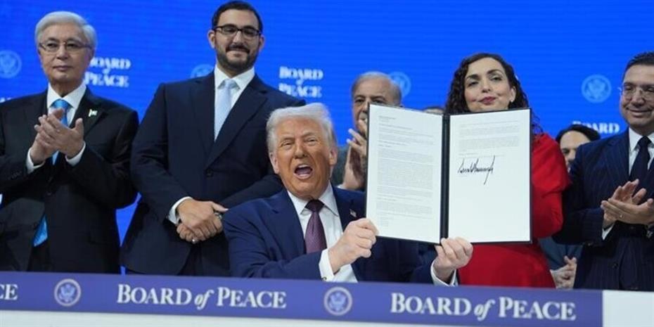 Το Συμβούλιο Ειρήνης παρουσίασε ο Τραμπ: «Θα συνεργάζεται με τον ΟΗΕ»