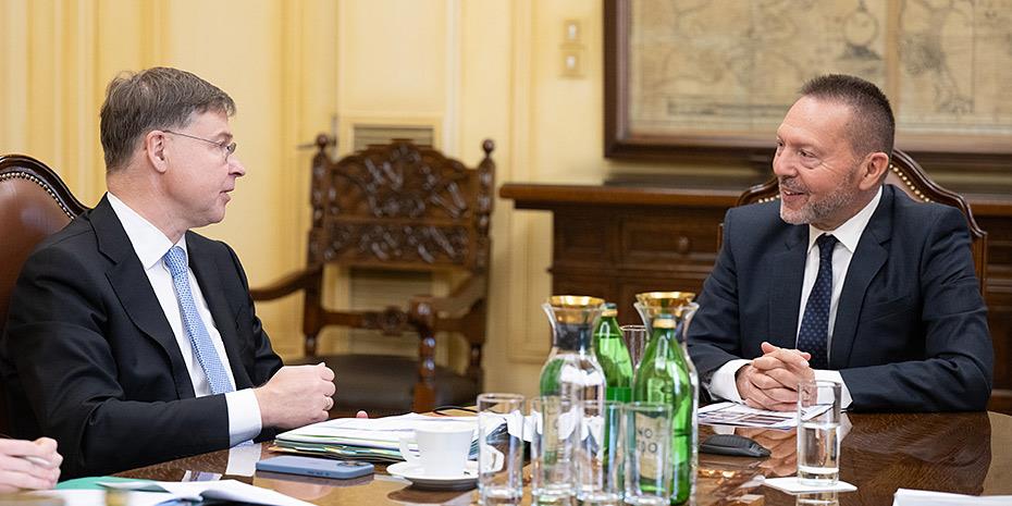 Στουρνάρας-Ντομπρόβσκις: Στο επίκεντρο ευρωπαϊκές προκλήσεις και ψηφιακό ευρώ