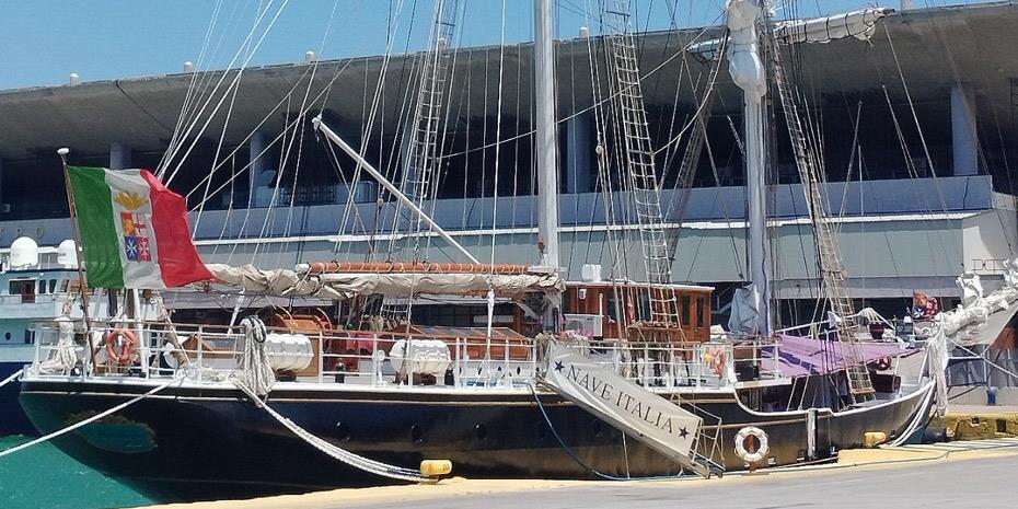 Στο λιμάνι του Πειραιά το ιστιοφόρο «Nave Italia»