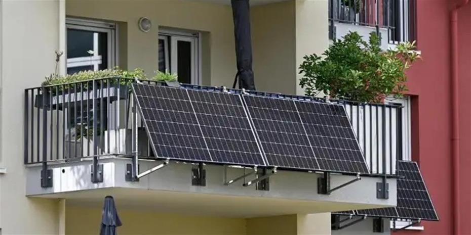 Ο 10λογος με όσα πρέπει να ξέρετε για τα φωτοβολταϊκά μπαλκονιού