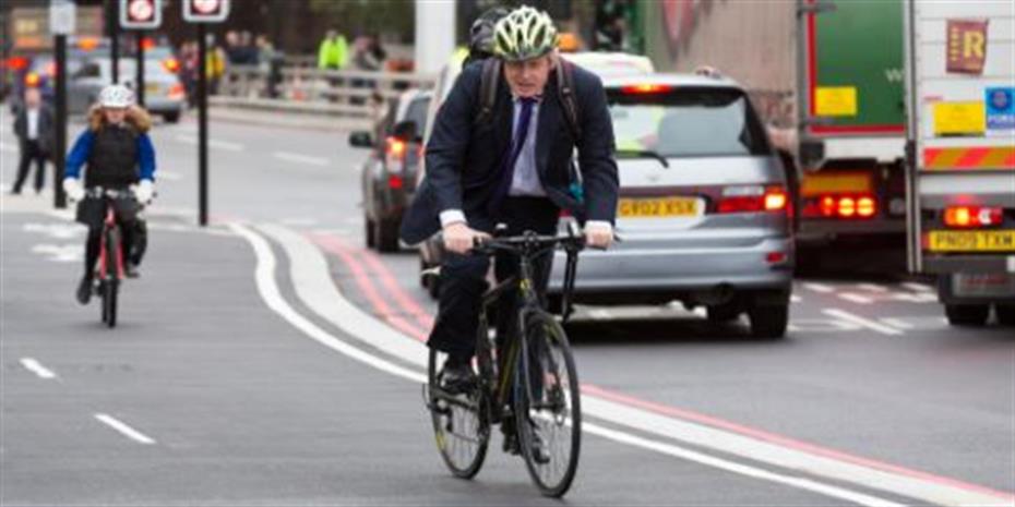 Δεν ήταν παράνομη η βόλτα του Μπόρις Τζόνσον με ποδήλατο