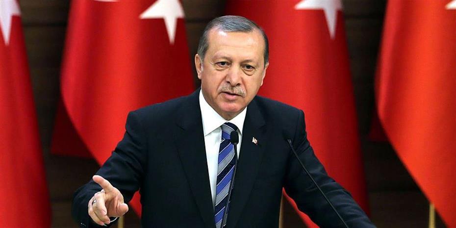 Καταρρέει η τουρκική λίρα, απολύσεις Ερντογάν στην κεντρική τράπεζα