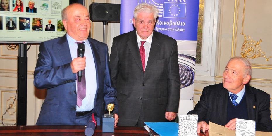 Mε το «Βραβείο Ευπρέπειας 2024» τιμήθηκε o Νίκος Ρασσιάς
