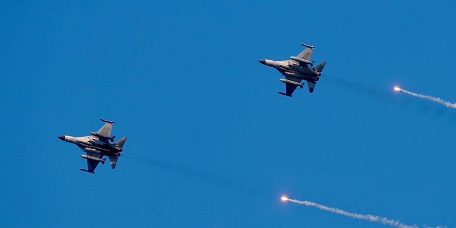 Μετά τα τανκς, η Ουκρανία θα ζητήσει F-16