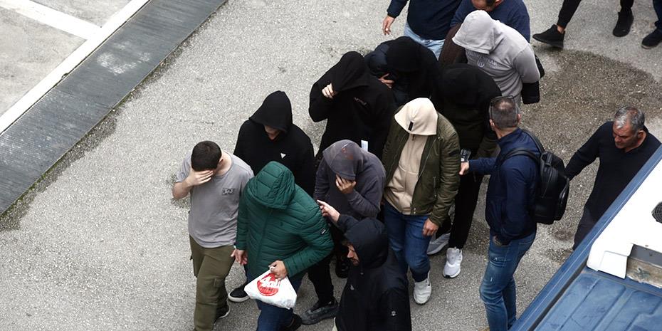 ΟΠΕΚΕΠΕ: Δεκατρείς από τους 37 κατηγορούμενους προφυλακίσθηκαν