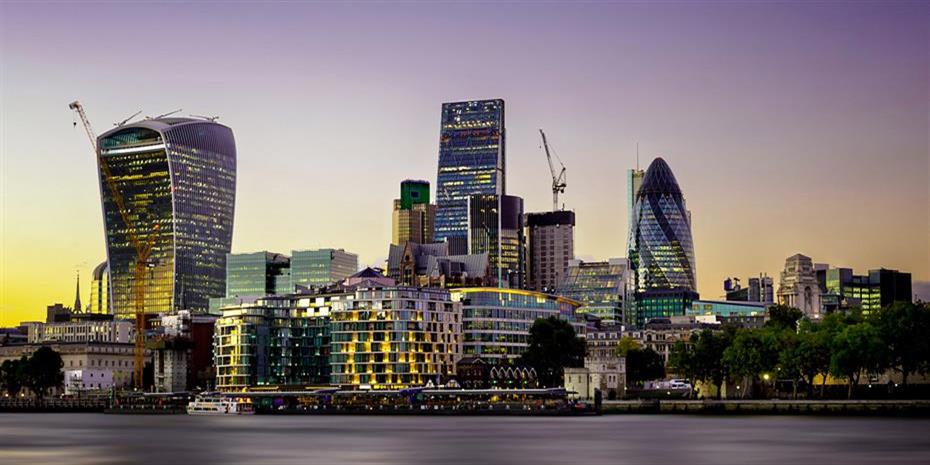 Λονδίνο και Νέα Υόρκη χάνουν έδαφος ως χρηματοοικονομικά κέντρα