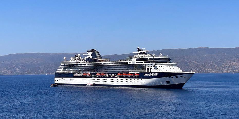 Επίσκεψη της Celebrity Cruises στο κρουαζιερόπλοιο Celebrity Infinity