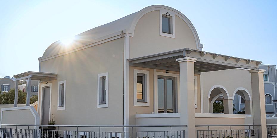 Με ένα ακόμα ξενοδοχείο ενισχύει την θέση της στην Σαντορίνη η CHC Group