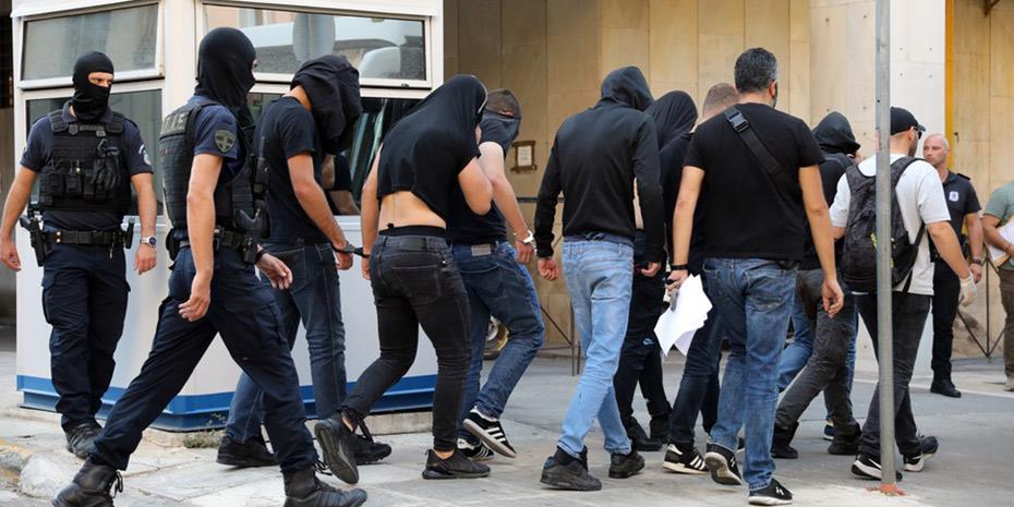 Διώξεις για κακουργήματα αντιμετωπίζουν οι Κροάτες χούλιγκαν