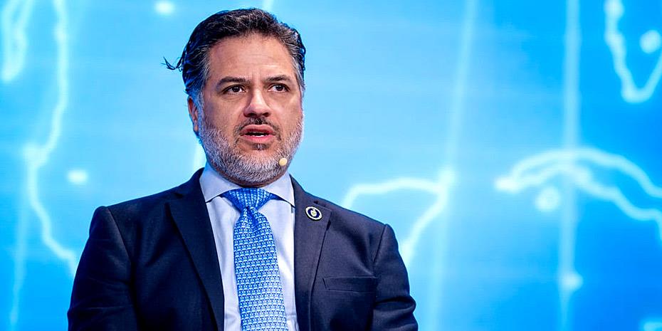 Joshua Volz (ΥΠΕΝ ΗΠΑ): Ο Κάθετος Διάδρομος να περάσει από τις σταγόνες στην πλημμύρα