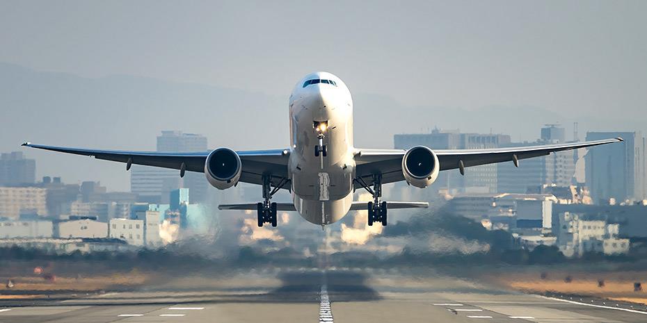 Πτώση επιβατικής κίνησης 44,2% στα αεροδρόμια της χώρας πέρυσι έναντι του 2019