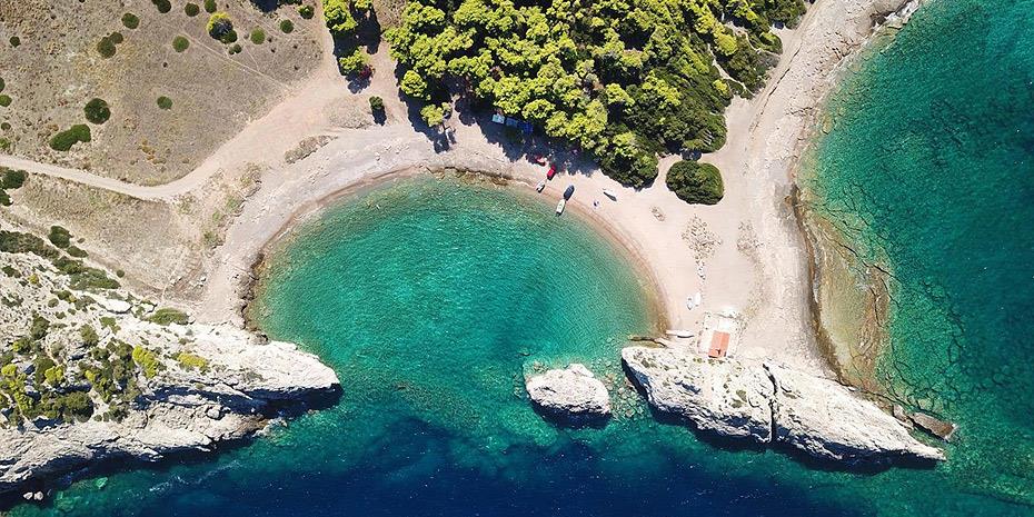 Οι ωραιότερες παραλίες της Κορινθίας για τα Σαββατοκύριακά σου