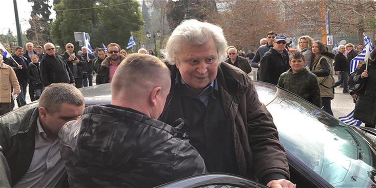 Δημοψήφισμα για το Σκοπιανό ζητά ο Μίκης Θεοδωράκης