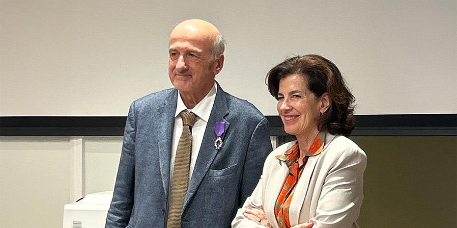 Πραγματοποιήθηκε η τελετή παρασημοφόρησης του καθηγητή – ακαδημαϊκού Κ. Ζοπουνίδη