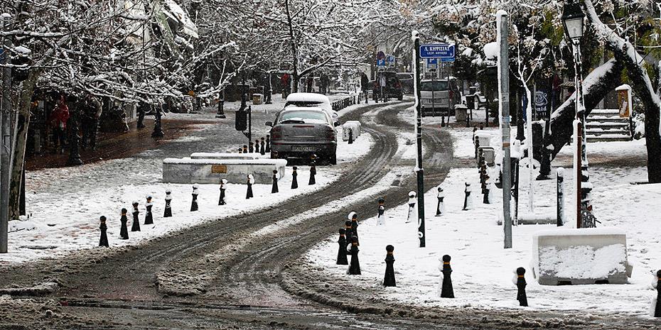 Εκτακτο δελτίο επιδείνωσης καιρού: Παγωνιά και χιονοπτώσεις μέχρι την Τετάρτη