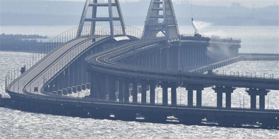 Ρωσία: Αποκαταστάθηκε η κυκλοφορία στη γέφυρα της Κριμαίας