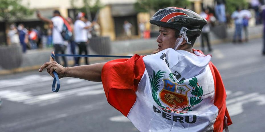 Η πρόεδρος του Περού καταθέτει στις εισαγγελικές αρχές για το σκάνδαλο Rolexgate
